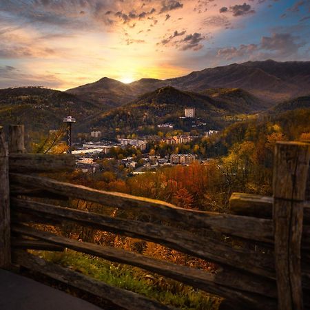 Ober Hideaway, Hot Tub, Wifi, 1089 Free Tickets Each Paid Day, Dollywood And More Gatlinburg Ngoại thất bức ảnh